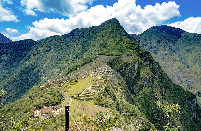 Topo da montanha Huchuy Picchu